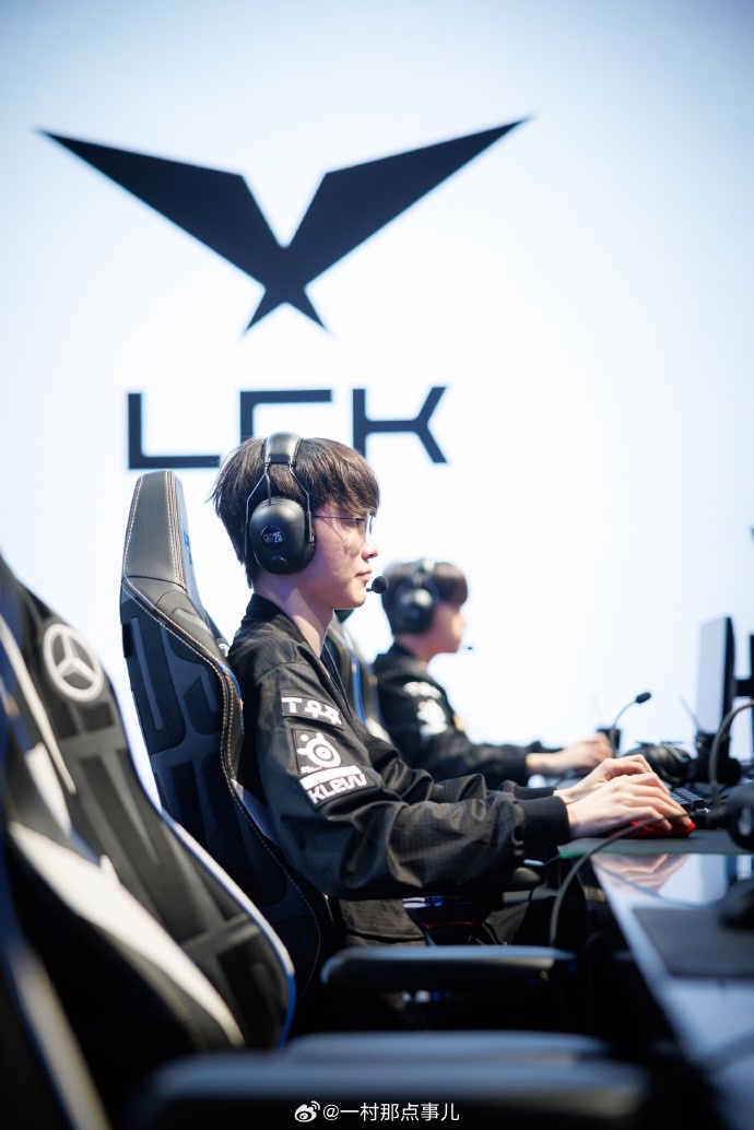 摄影师一村发布S15入围赛返图:2025.10.14 Day1